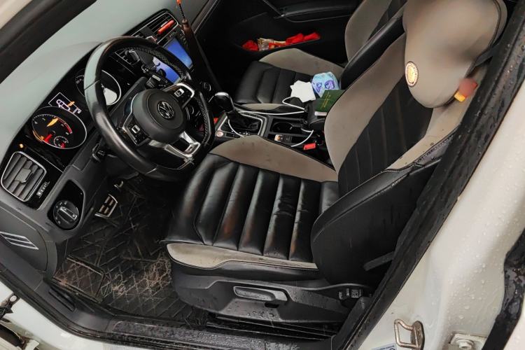 Used Volkswagen Golf 2016 1.4TSI Automatic R-Line Left Front Seat