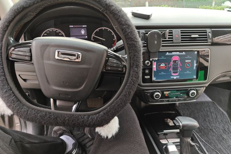 Used Qoros 3 2014 Sedan 1.6T Automatic ZhiZhen Model
