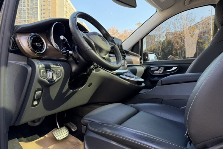 Used Mercedes-Benz V-Class 2022 V 260 Prestige Edition
