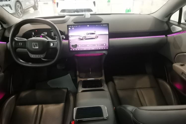 Used Zeekr 007 2024 Rear-Drive Intelligent Driving Version 75 kWh Center Console