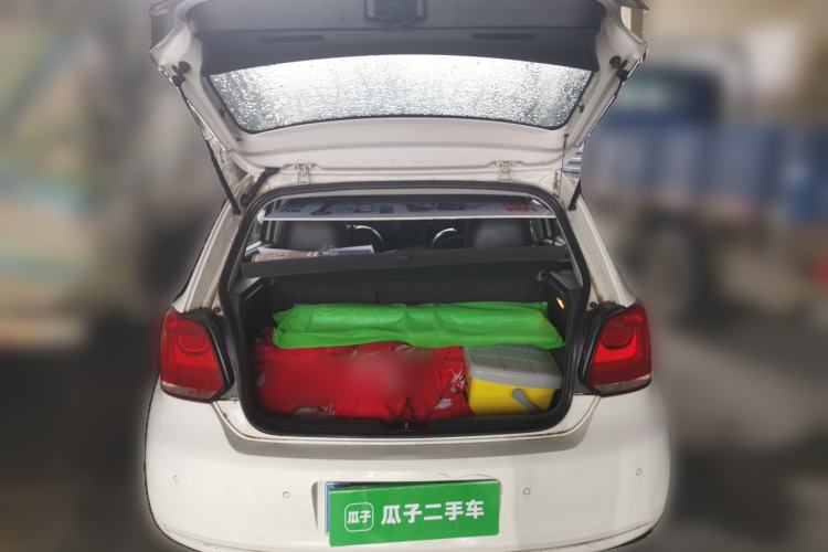 Used Volkswagen Polo 2013 1.6L Automatic Luxury Edition Trunk