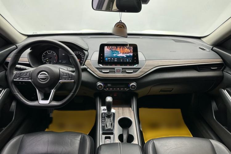 Used Nissan Teana 2021 2.0L XL Comfort Edition Interior 3