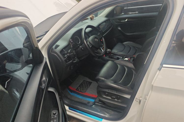 Used Skoda Kodiaq 2017 TSI330 7-Seater Two-Wheel-Drive Luxury Edition Left Front Seat