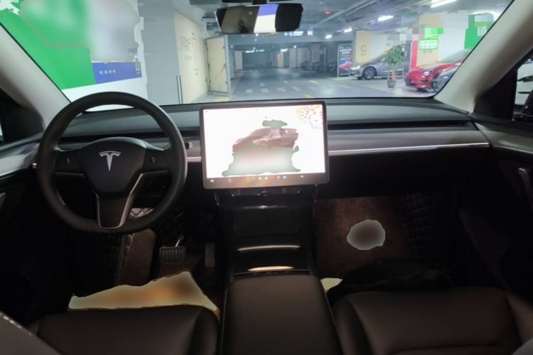 Used Tesla Model Y 2023 Rear-Wheel-Drive Version
