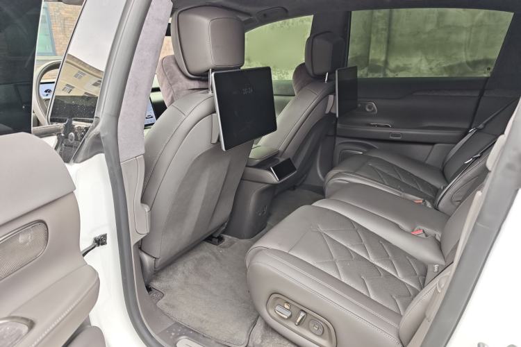 Used Nio ET7 2024 75 kWh Executive Signature Edition
