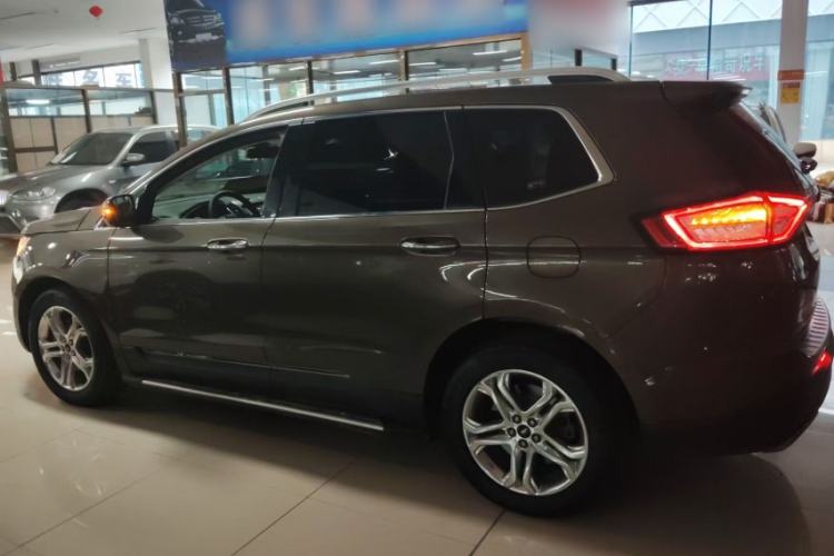 Used Ford Edge 2018 EcoBoost 245 Four-Wheel Drive Titanium 7-Seater