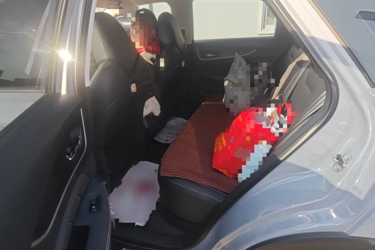 Used Venucia V DD-i 2023 110 km iE Version Left Rear Seat