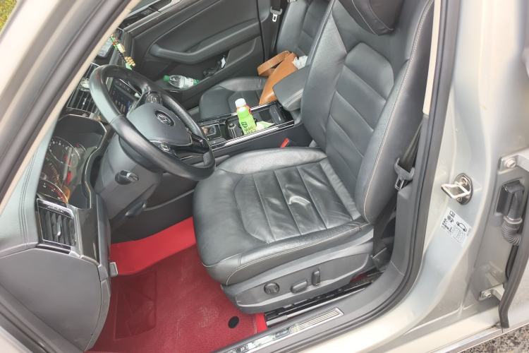 Used Volkswagen Phideon 2016 380TSI Two-Wheel-Drive Luxury Edition