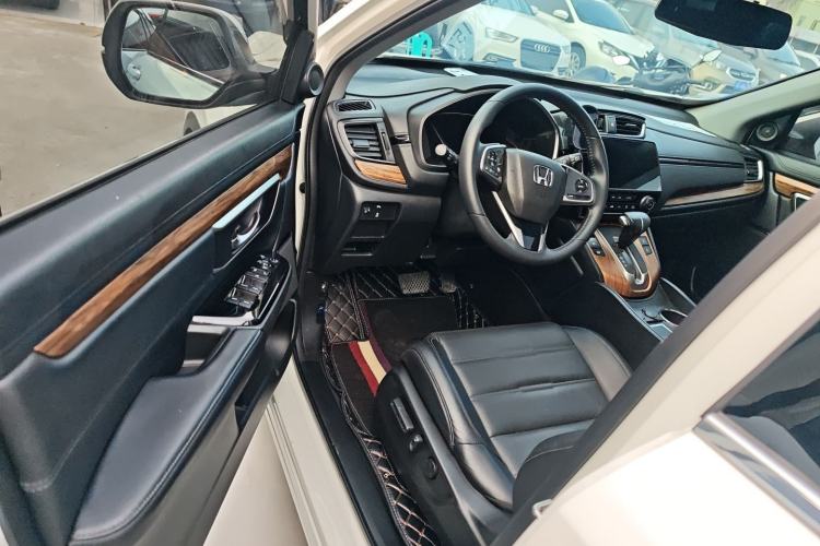 Used Honda CR-V 2019 Brilliant Edition Plus 240TURBO CVT Two-Wheel Drive Fashion Version China VI Emission Standard
