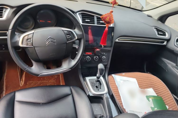 Used Citroen C4L 2015 1.2T Automatic Luxury Edition Center Console