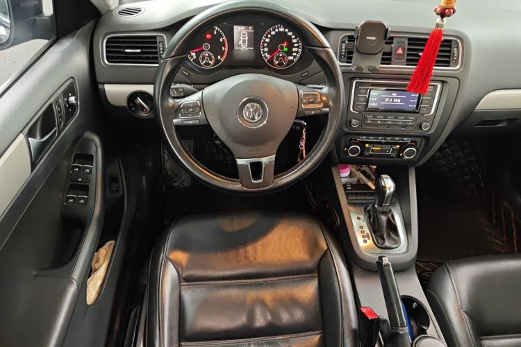 Used Volkswagen Sagitar 2012 1.4TSI Automatic Luxury Edition
