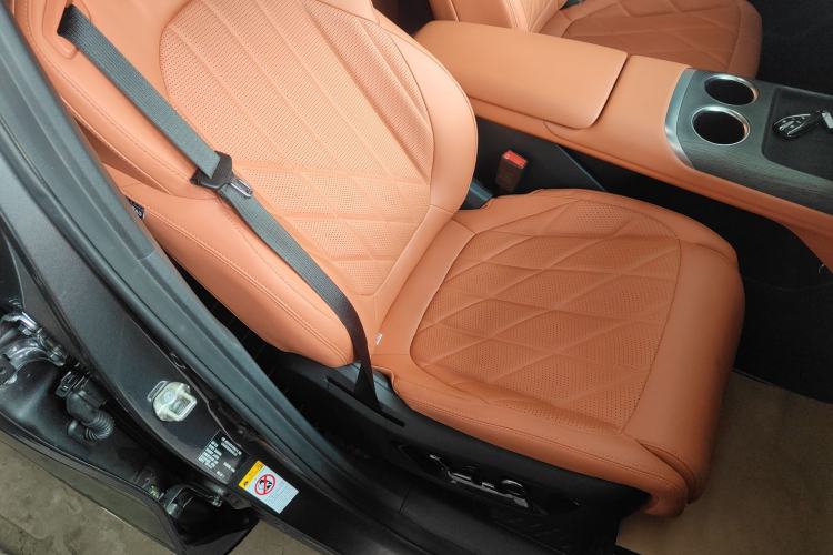 Used CHANGAN CS75 PLUS 2025 4th Generation 1.5T New Blue Whale Smart Flagship Version
