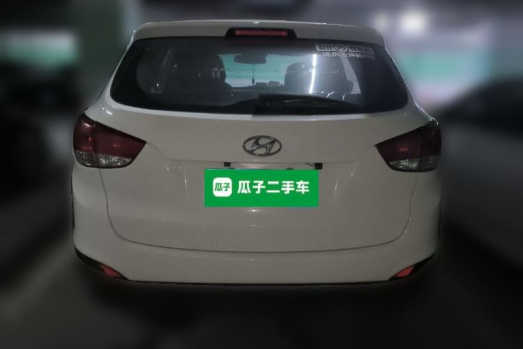Used Hyundai ix35 2015 2.0L Manual Two-Wheel Drive Comfort Version China IV Standard Rear
