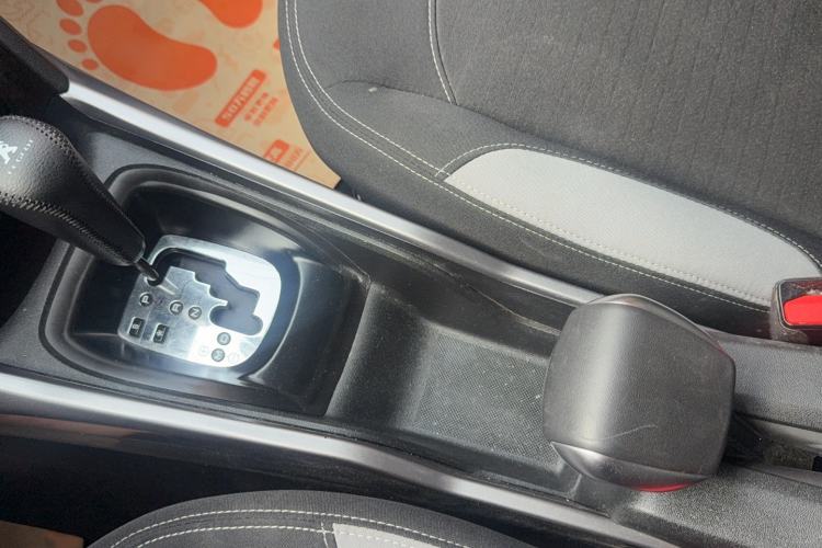 Used Peugeot 2008 2015 1.6L Automatic Playcool Edition
