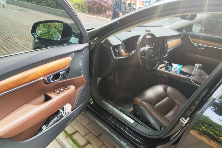 Used Volvo S90 2020 T5 Zhiyi Luxury Edition
