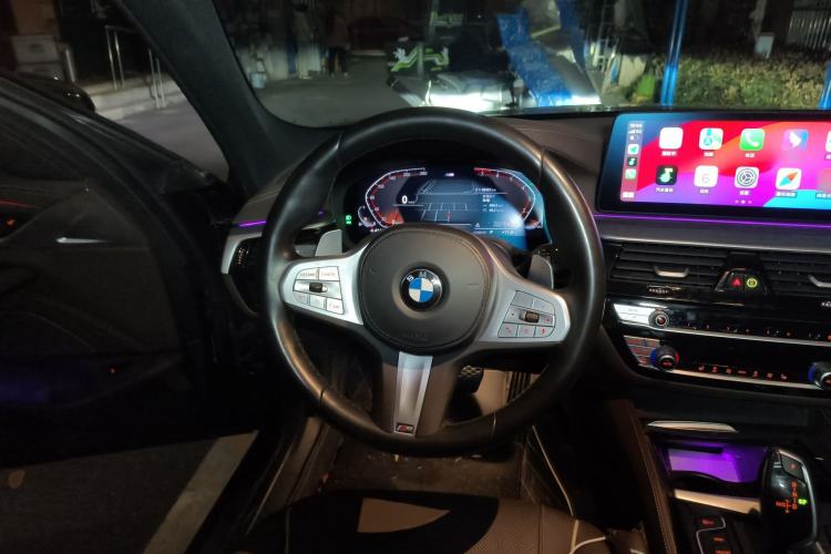 Used BMW 5 Series 2022 Second Facelift 530Li Leading Edition M Sport Package
