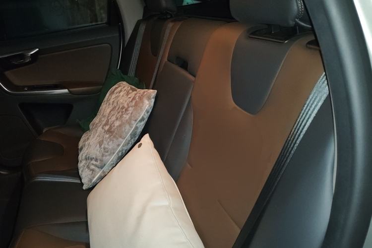 Used Volvo XC60 2017 T5 AWD Smart Upgrade Edition