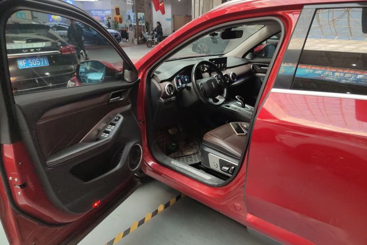 Used Wey VV6 2018 2.0T Two-Wheel Drive Flagship Version China V Standard
