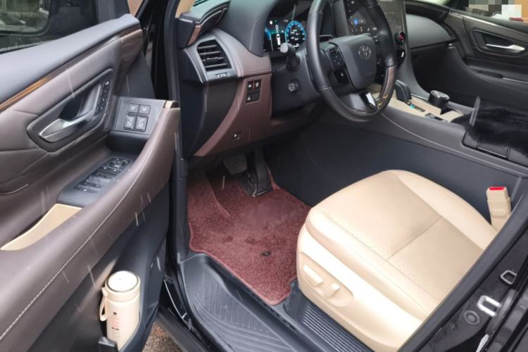 Used Toyota Alphard 2024 Dual-Engine 2.5L Deluxe Edition