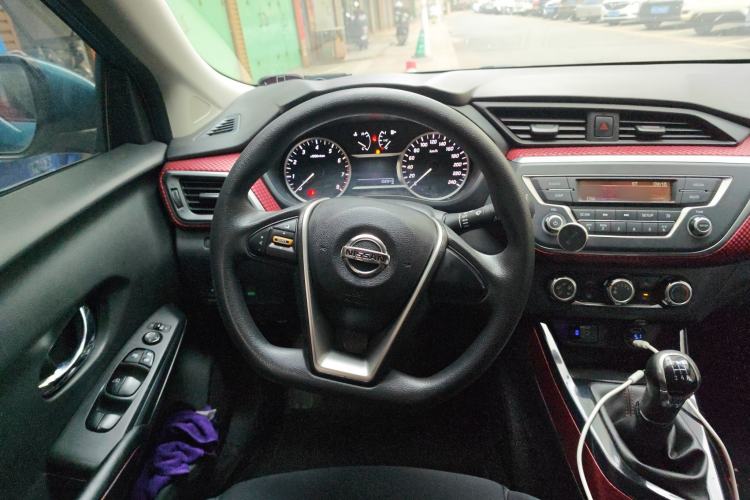 Used Nissan Lannia 2016 1.6L Manual Cool Edition
