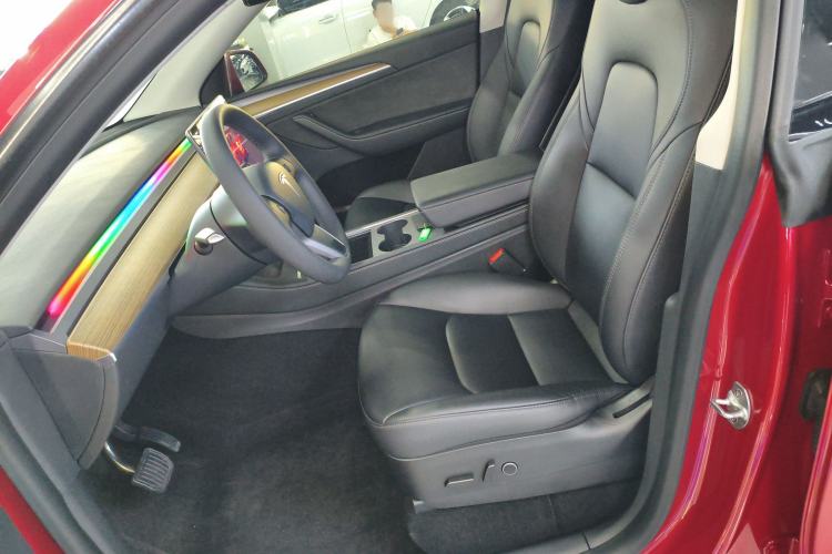 Used Tesla Model Y 2022 Long-Range All-Wheel-Drive Version