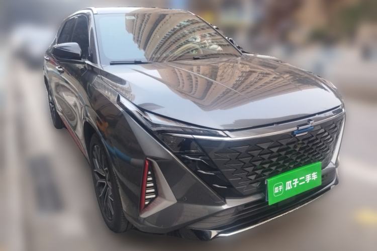 Used CHANGAN OSHAN Z6 2023 Blue Whale 1.5T DCT Smart Luxury Model Front Right 45 Deg