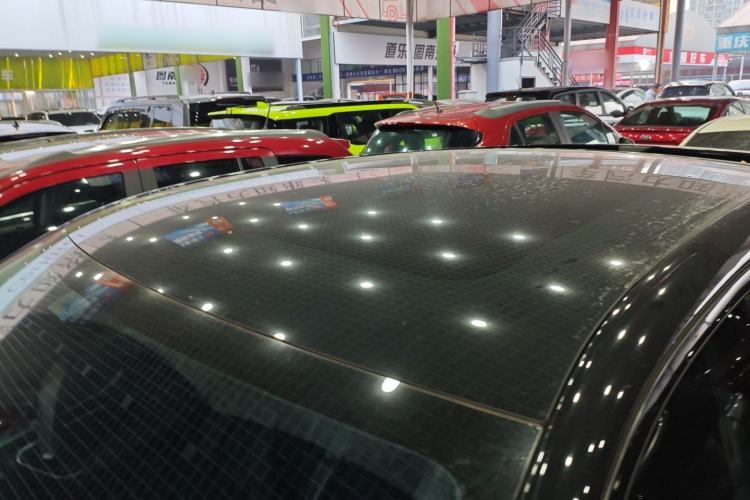 Used Venucia V 2023 260T Idol Edition Pro