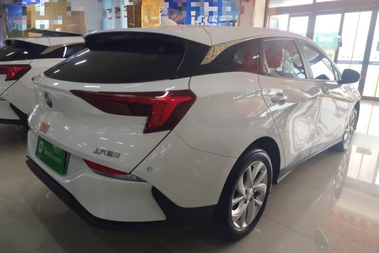 Used Buick Velite 6 2023 Revised Version 430 km Range – Commuter Edition