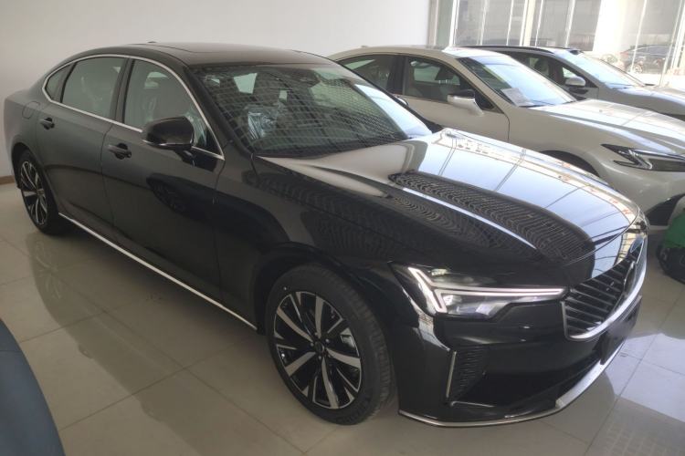 Used Volvo S90 2026 B5 Zhiyi Luxury Edition