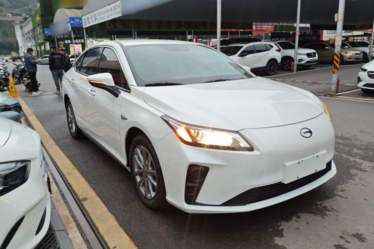 Used AION S 2022 Xuan 580 Pio 59.4 kWh Exterior 2