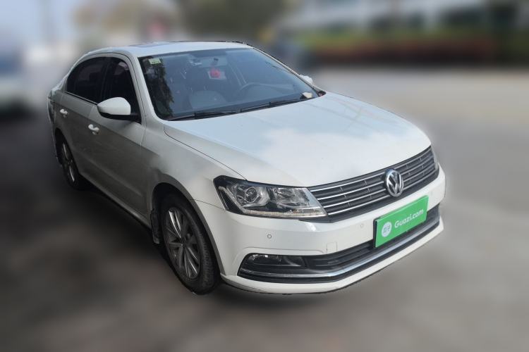 Used Volkswagen Lavida 2015 1.6L Manual Comfort Edition