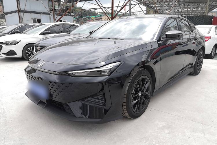 Used Changan UNI-V 2025 1.5T 500Bar Prestige Version