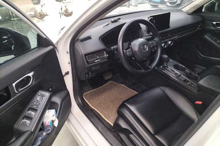 Used Honda Civic 2022 240TURBO CVT Dynamic Edition
