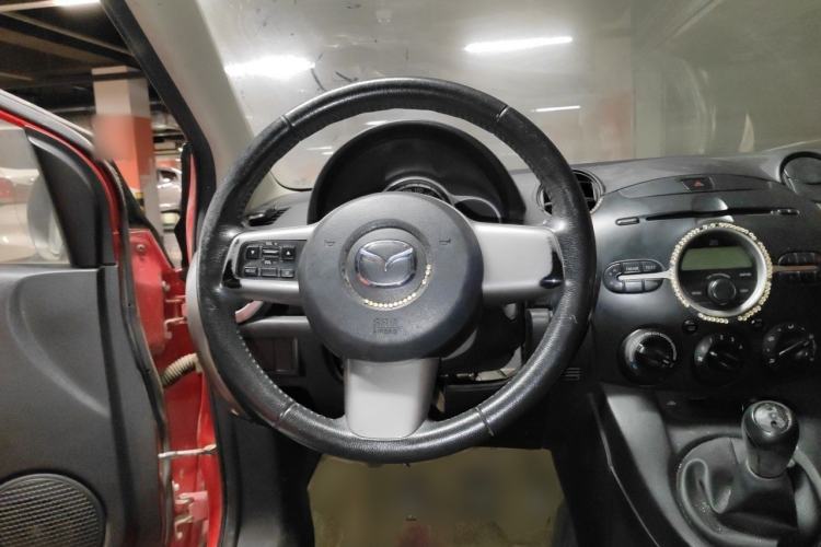 Used Mazda 2 2011 XuanDong 1.5L Manual Fashion Edition