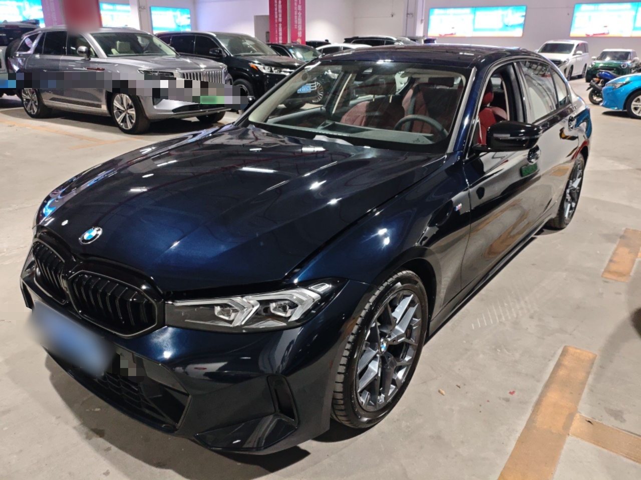 Под передней частью автомобиля