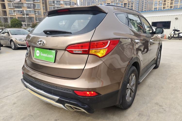 Used Hyundai Santa Fe 2013 2.4L Automatic Two-Wheel Drive Smart Version