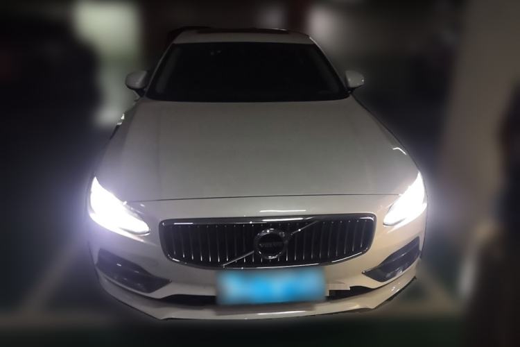 Used Volvo S90 2020 T5 Zhiyi Luxury Edition
