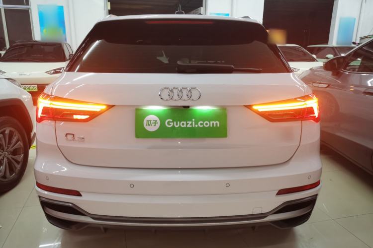 Used Audi Q3 2021 40 TFSI Fashion Dynamic Model