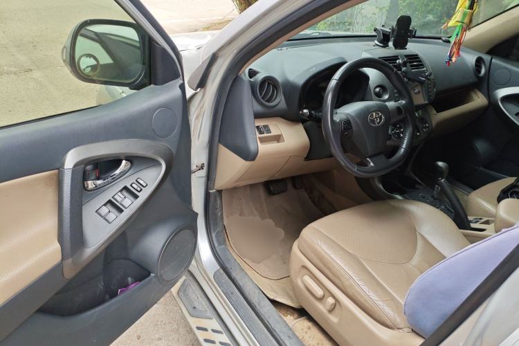 Used Toyota RAV4 2011 2.4L Automatic 4x4 Luxury Edition