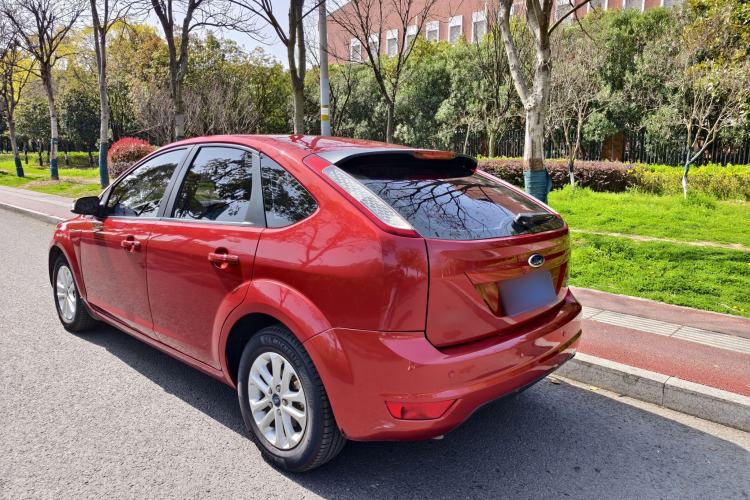 Used Ford Focus 2013 Hatchback Classic 1.8L Automatic Base Model
