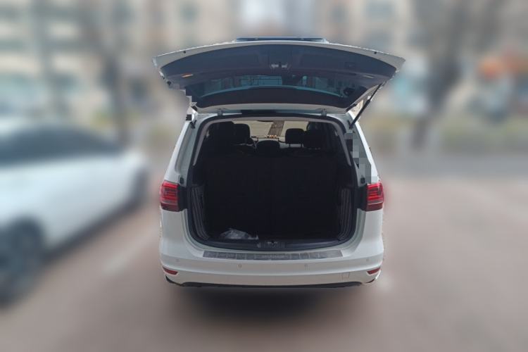 Used Volkswagen Sharan 2016 280TSI Enjoyment Model 7-Seater Trunk