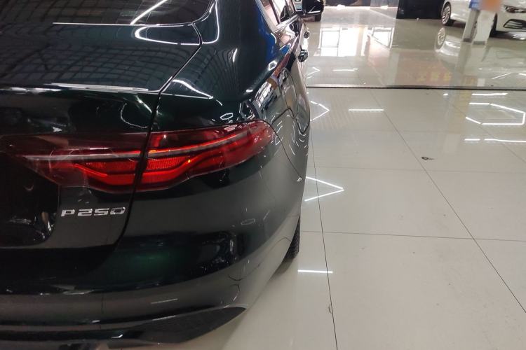 Used Jaguar XEL 2022 2.0T 250 PS R-DYNAMIC S Advanced Sport Edition Right Rear Taillight