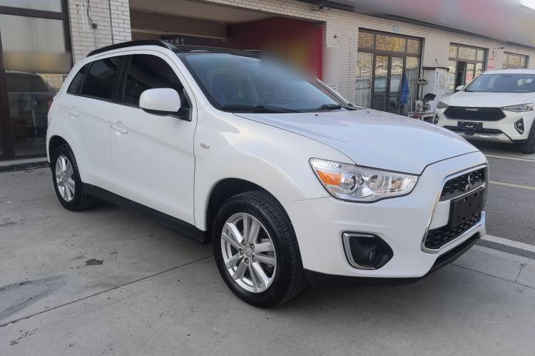 Used Mitsubishi ASX 2015 2.0L CVT Four-Wheel Drive Premium Edition