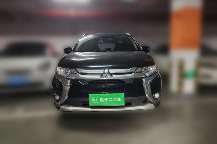 Used Mitsubishi Outlander 2018 2.0L Two-Wheel-Drive Jiale Edition 7-Seater