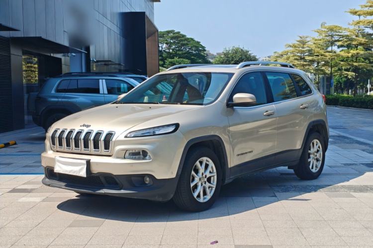 Used Jeep Cherokee 2016 2.4L Leading Edition Guazi used car, China used car export, Used car for sale, Used  cars, Cheapest cars for sale