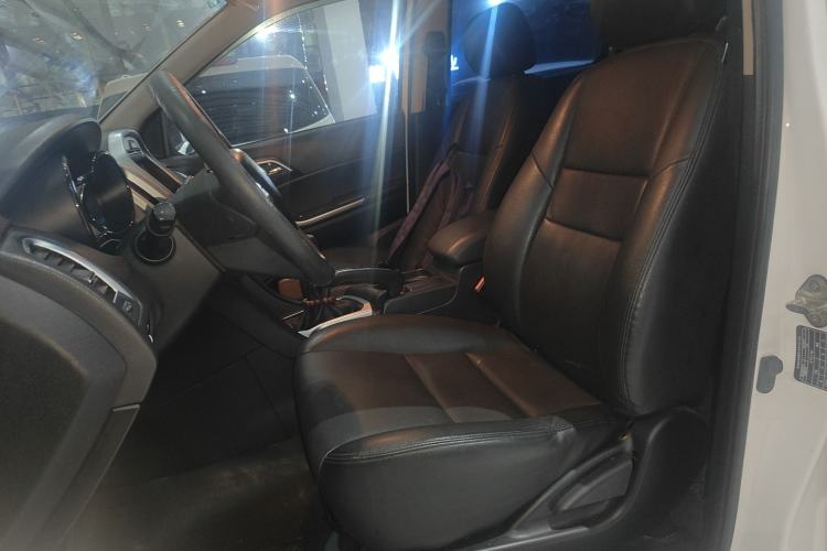 Used JMC Yuhu 7 2016 2.4T Two-Wheel Drive Luxury Edition JX4D24
