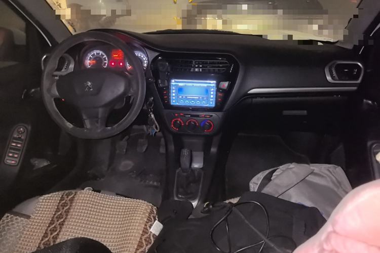 Used Peugeot 301 2014 1.6L Manual Comfort Edition
