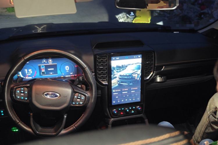 Used Ford Ranger 2023 Trailblazer 4x4 Automatic Version – Gasoline Center Console