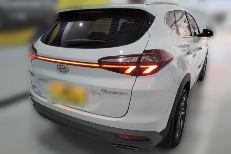 Used Hyundai Tucson 2019 280TGDi Dual-Clutch Two-Wheel Drive Smart Connect Version China V Standard Rear Right 45 Deg
