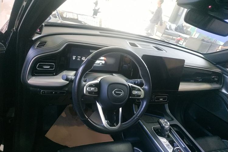 Used GAC Trumpchi GS8 2022 Flagship Series 2.0 TGDI Four-Wheel Drive Luxury Smart Connectivity Version (7 Seats)
